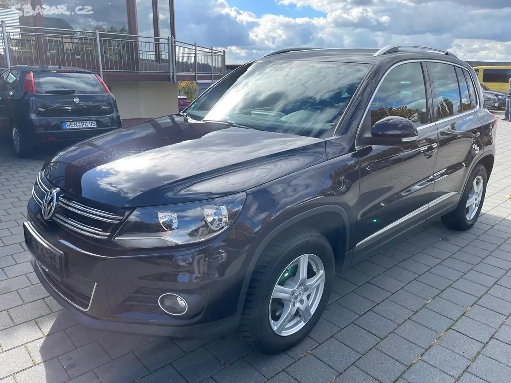 VW TIGUAN 2015 2,0TDI 103KW 4X4 DSG 100TIS KM